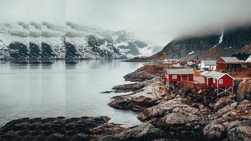 houses seafront with pulse